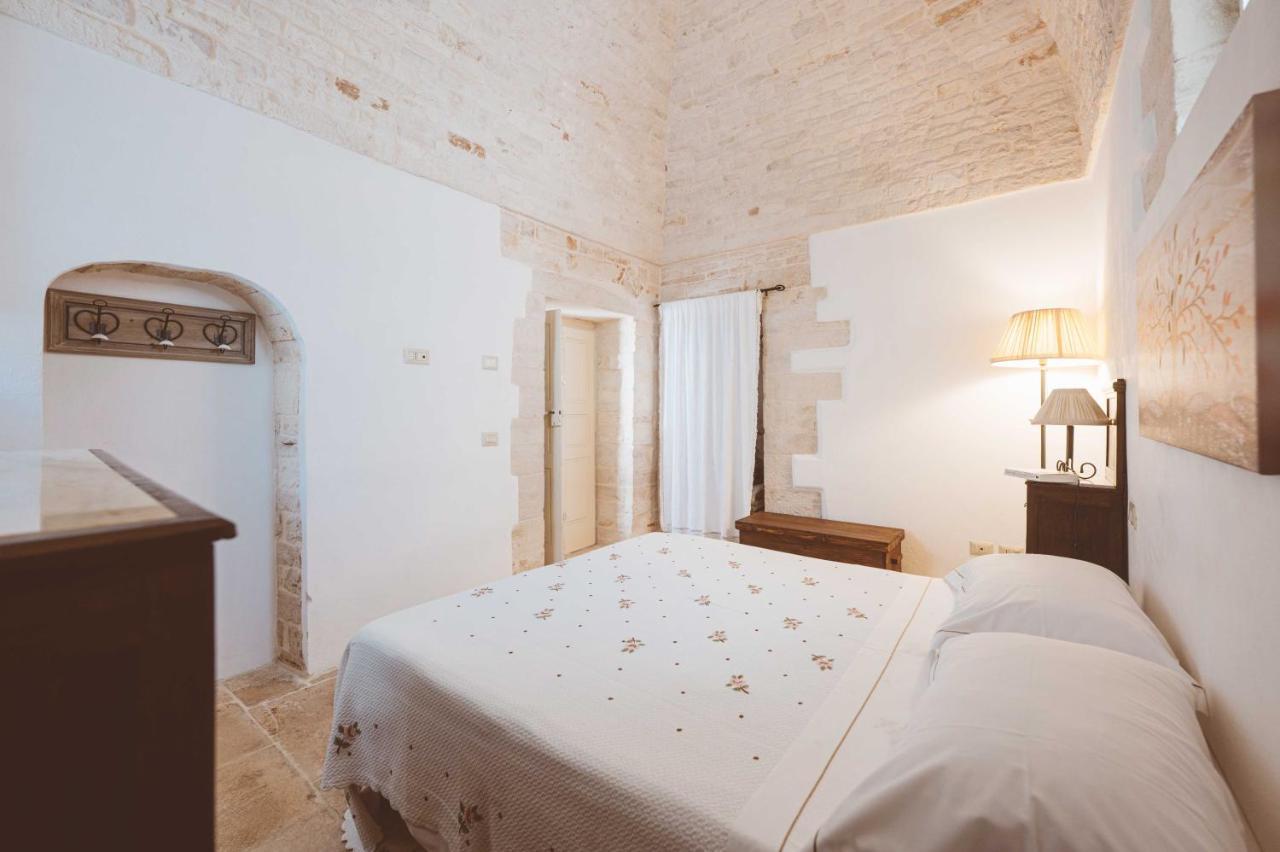 Trulli Lithos Suite Алберобело Екстериор снимка