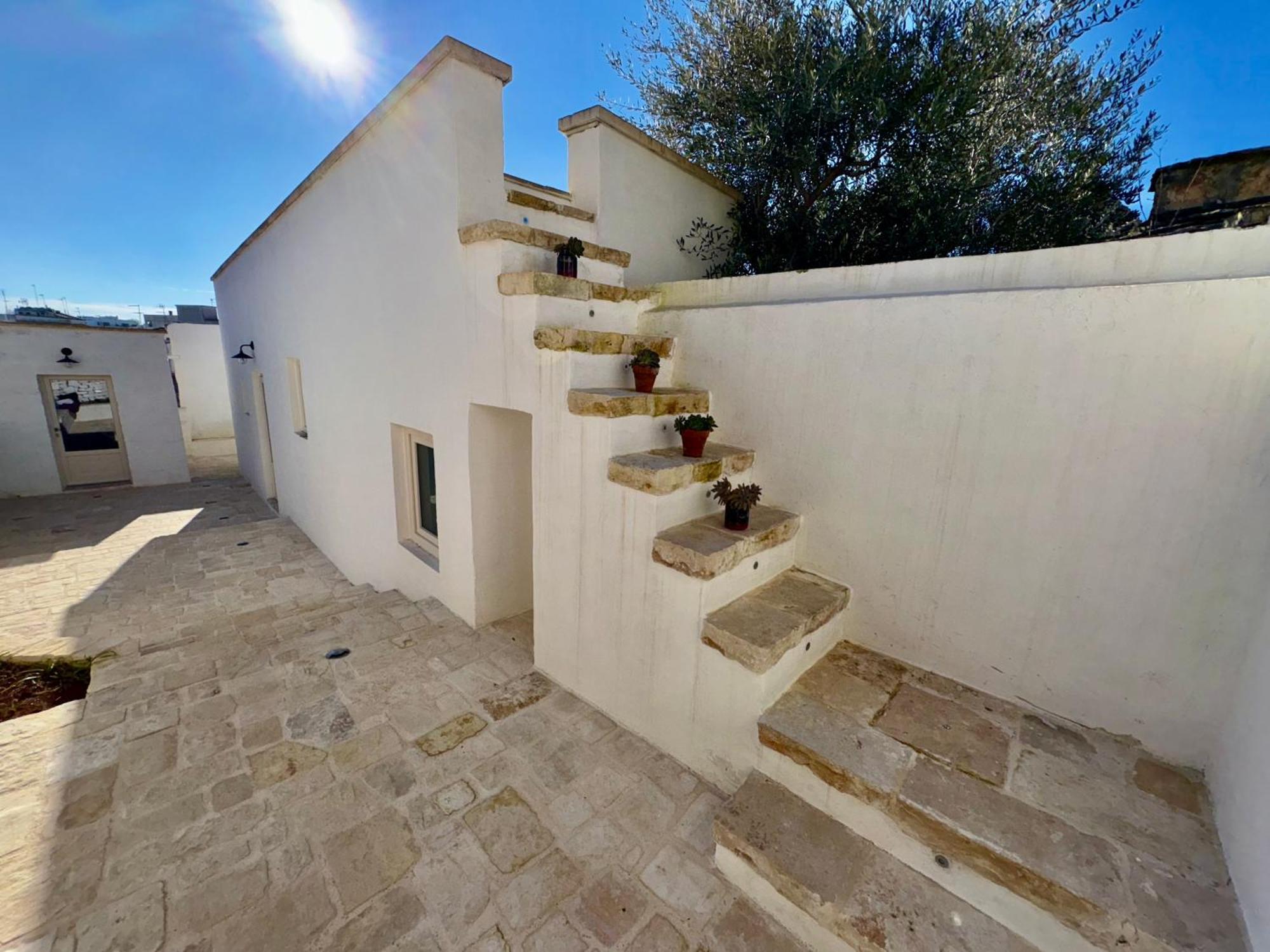 Trulli Lithos Suite Алберобело Екстериор снимка